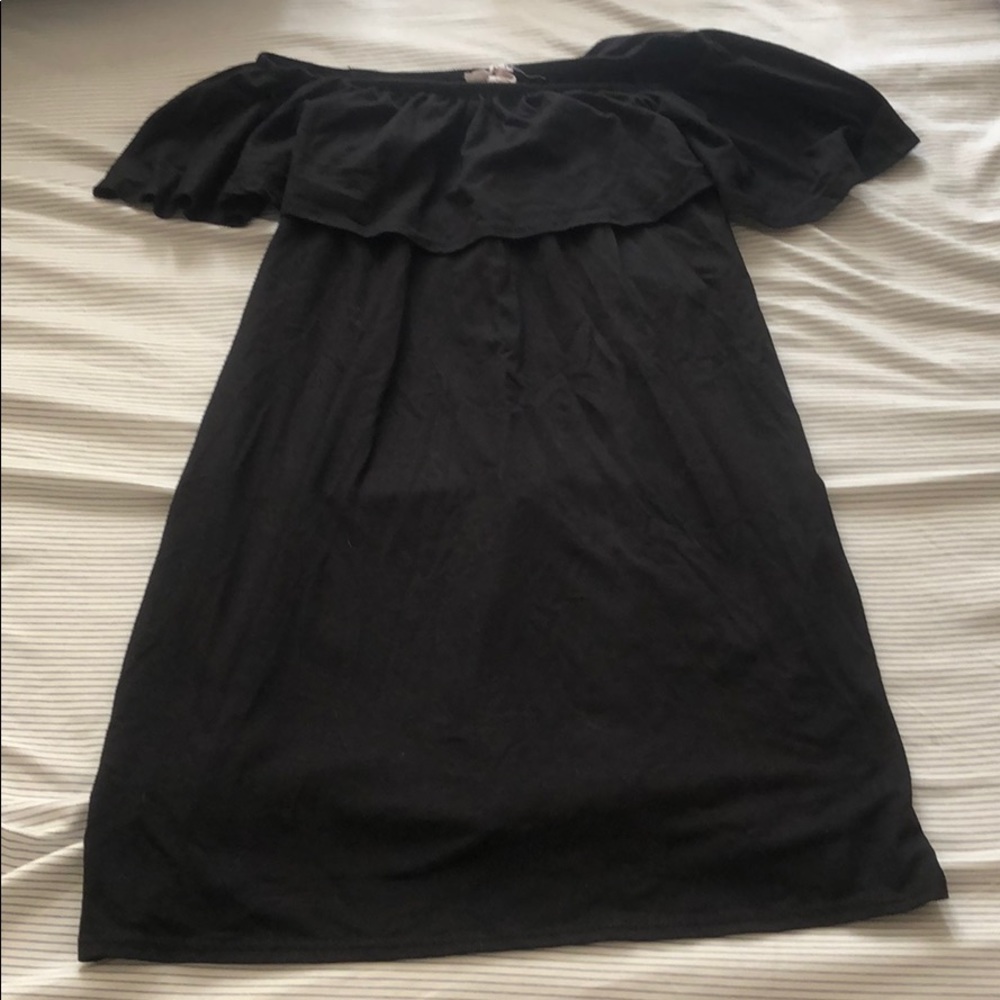 Off the Shoulders Black Dress